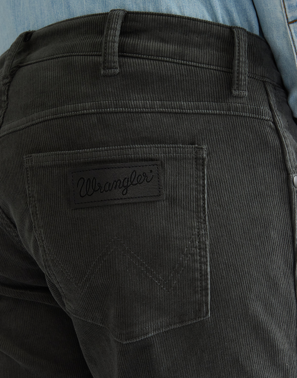 Wrangler Greensboro Pantalon en velours côtelé, Gris foncé "Dark Shadow"