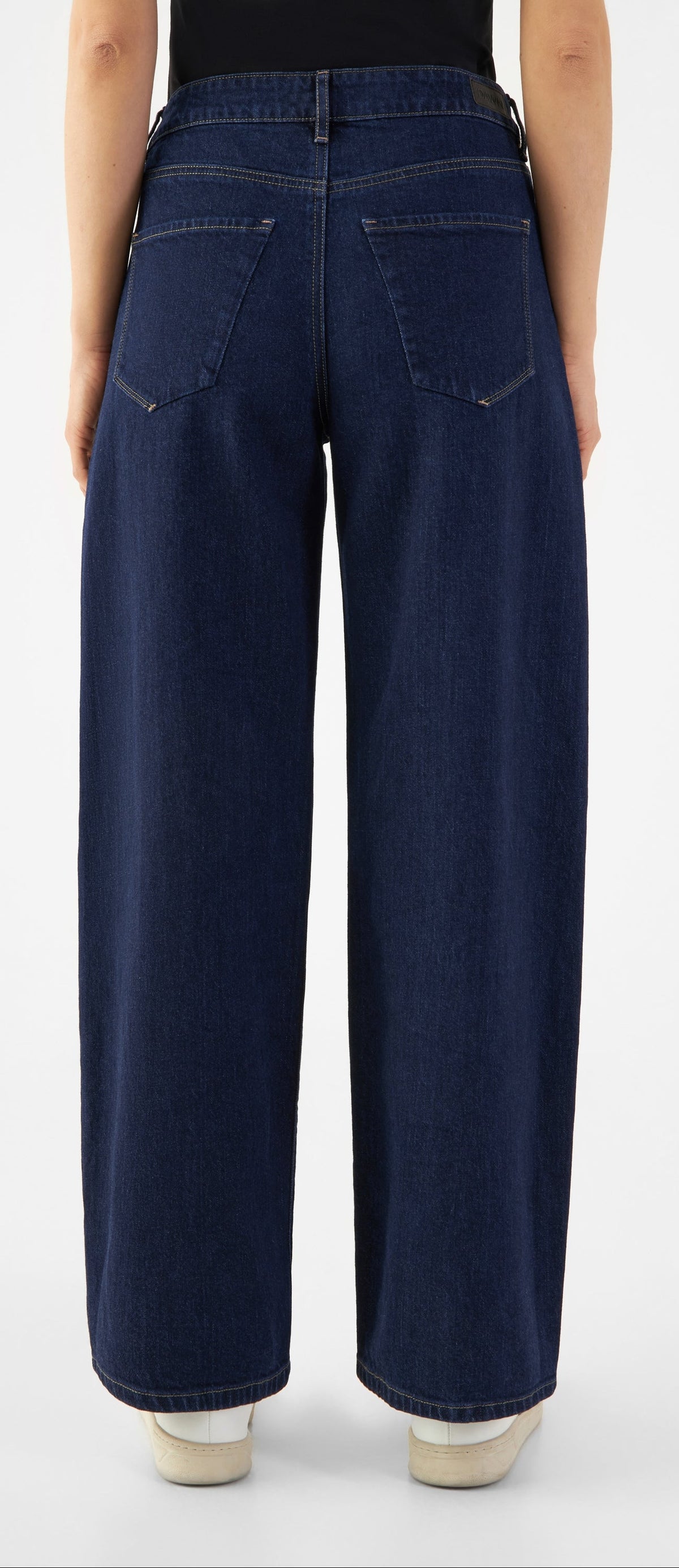 ASH Barrel Leg Soft Denim - O-Shape Jeans, Bleu foncé "Dark Blue"