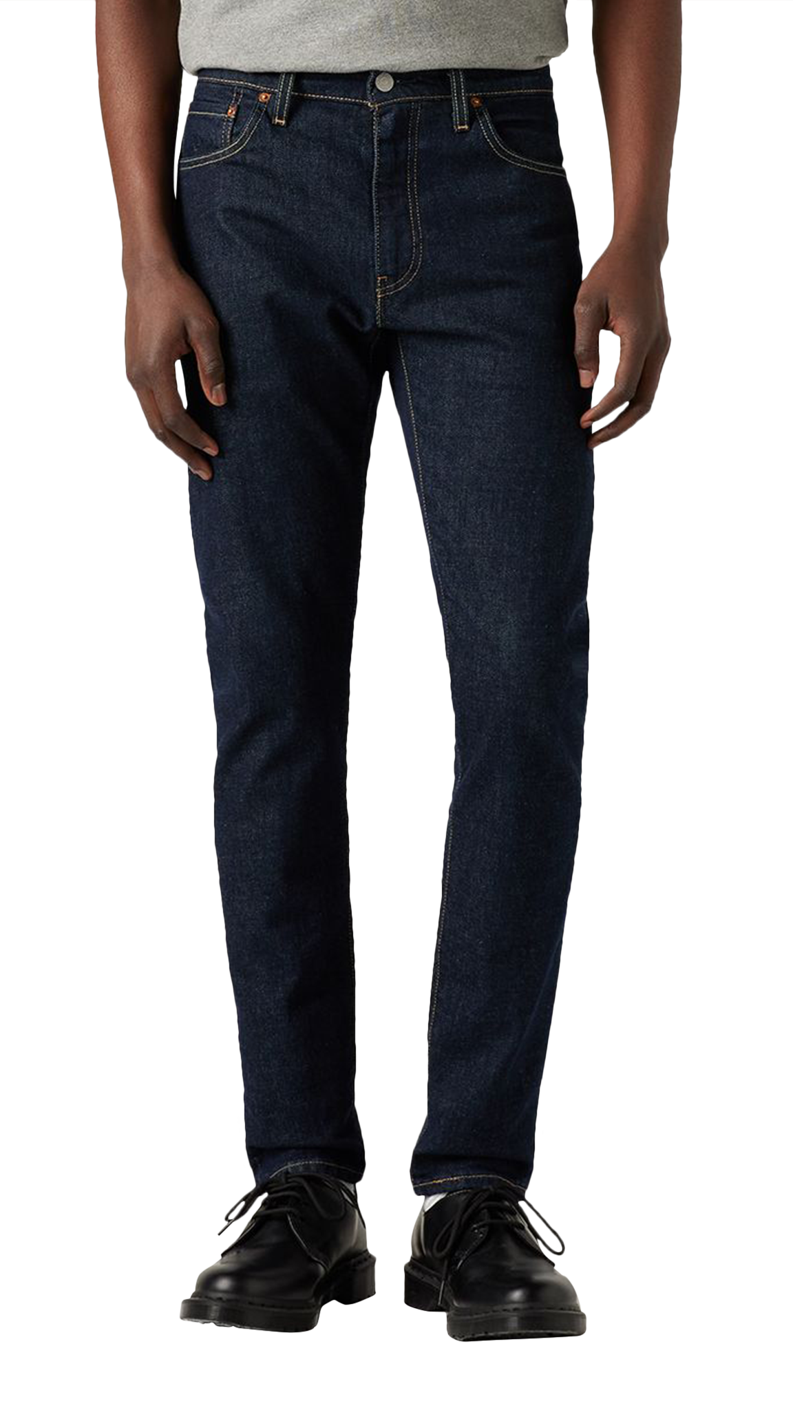 Commandez le jeans bleu fonce Levi s 512 slim taper dans notre boutique en ligne ou rendez vous dans notre magasin de jeans a Zurich Struuss.ch Jeans Chinos