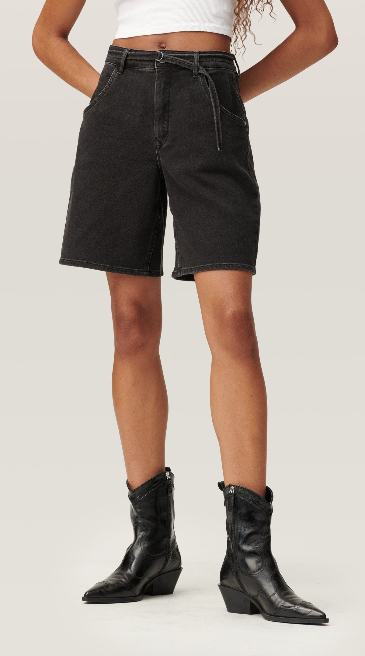 BLINKY Soft Denim Short, Gris foncé "Dark Grey"
