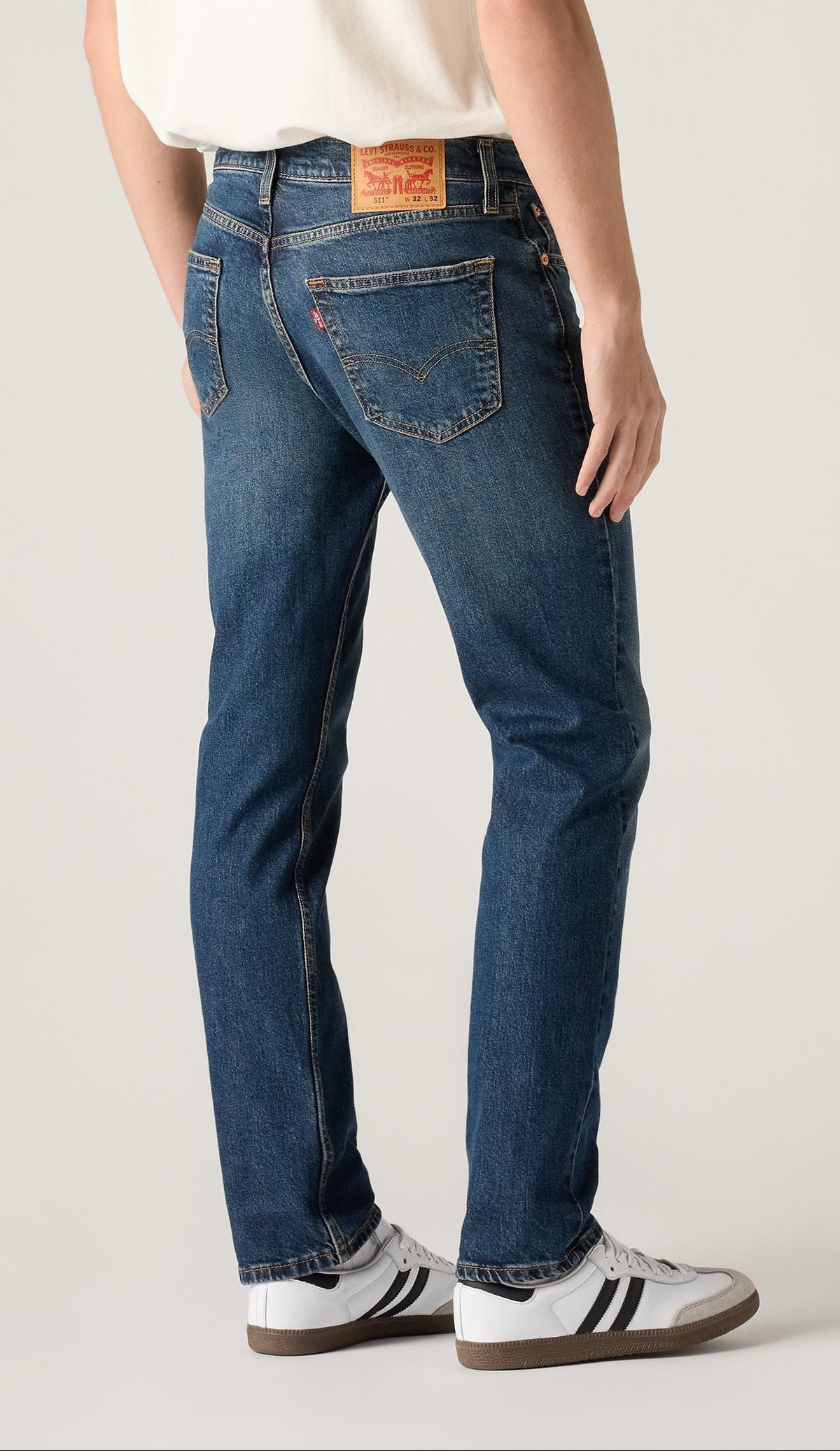 Levi's® 511™ Slim Jeans, Bleu moyen légèrement délavé "Take it from the top" 
